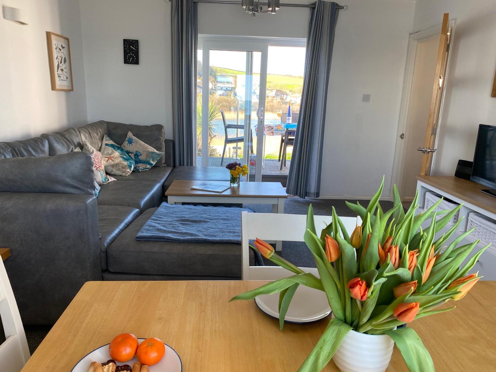 Beachside, Torcross, Between The Sea And The Ley Exterior photo